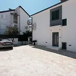Ferienvilla 'villa Aea Del Mare By Interhome * Trogir