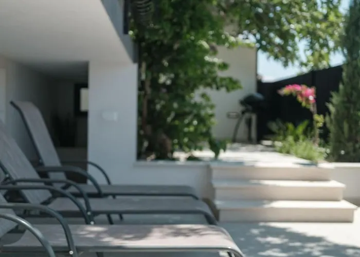 Ferienvilla 'villa Aea Del Mare By Interhome Trogir