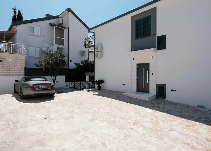 Ferienvilla 'villa Aea Del Mare By Interhome * Trogir