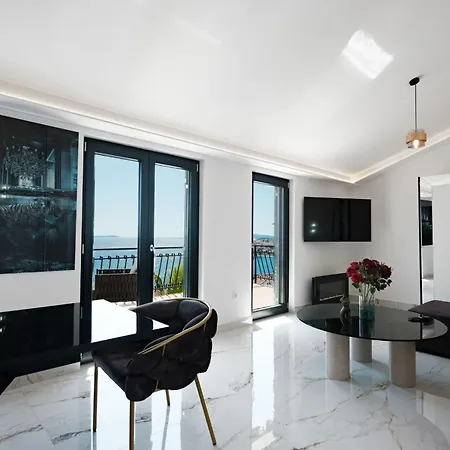 Nyaraló Ferienvilla 'villa Aea Del Mare By Interhome Trogir